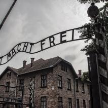 auschwitz-i-ge85796d29_1920.jpg