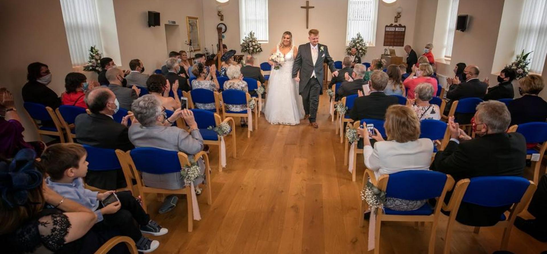 242 Ebeneser Llanfairpwll - priodas Elena a Robert.jpg