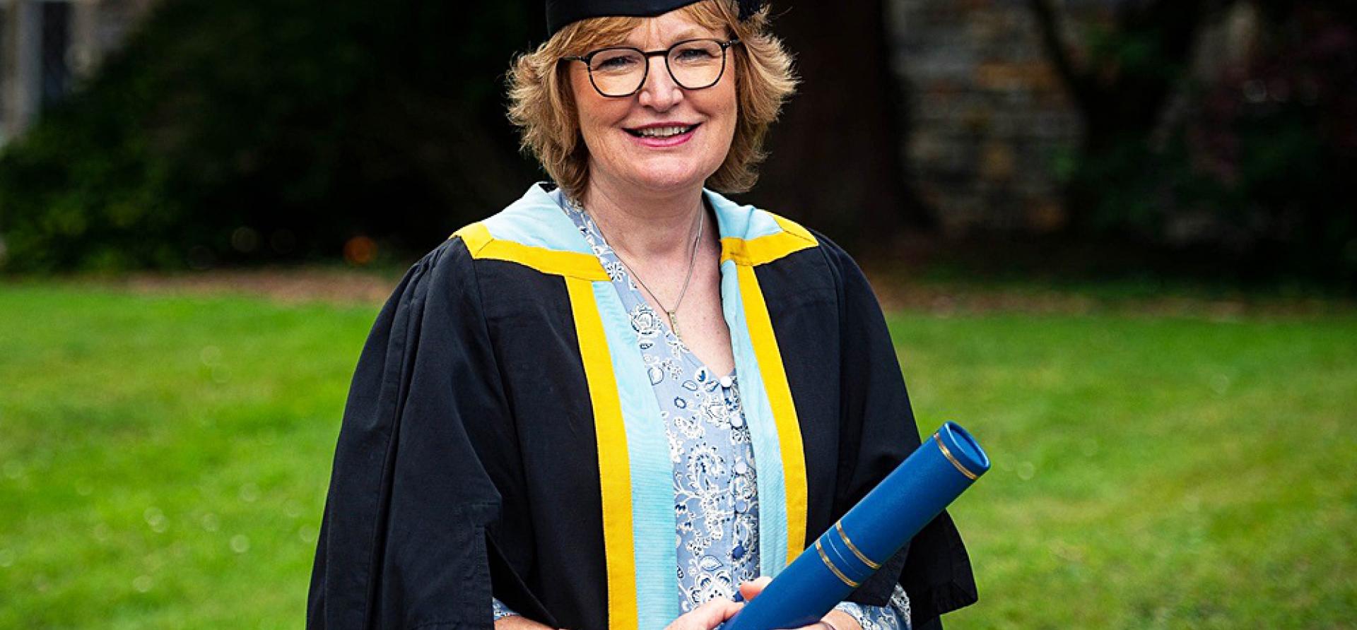 Beti-Wyn Prifysgol.jpeg