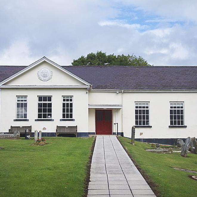 Llun 9 Capel Llanfaches Wroth_Memorial_Hall_Llanvaches.jpg