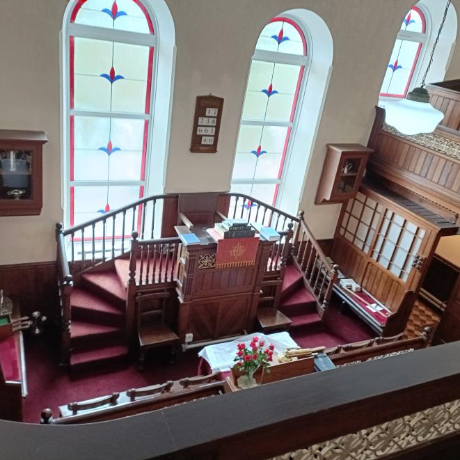 328 Horeb Felingwm - tu fewn.jpg