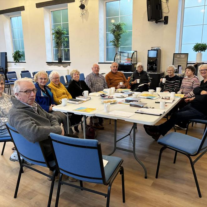 Llun 2 Hebron 2 Grwp trafod hebron cyntaf.jpg