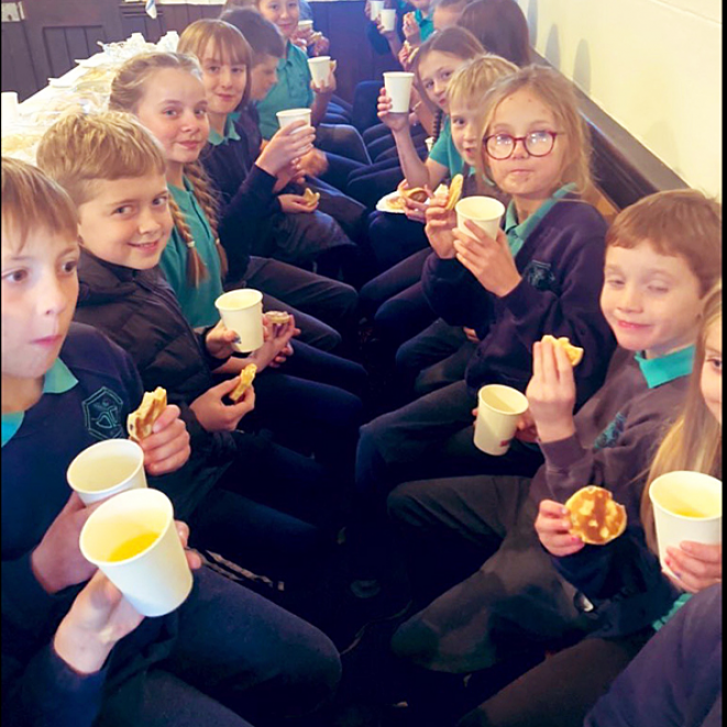 Llun 2 Capel Eben 2.png