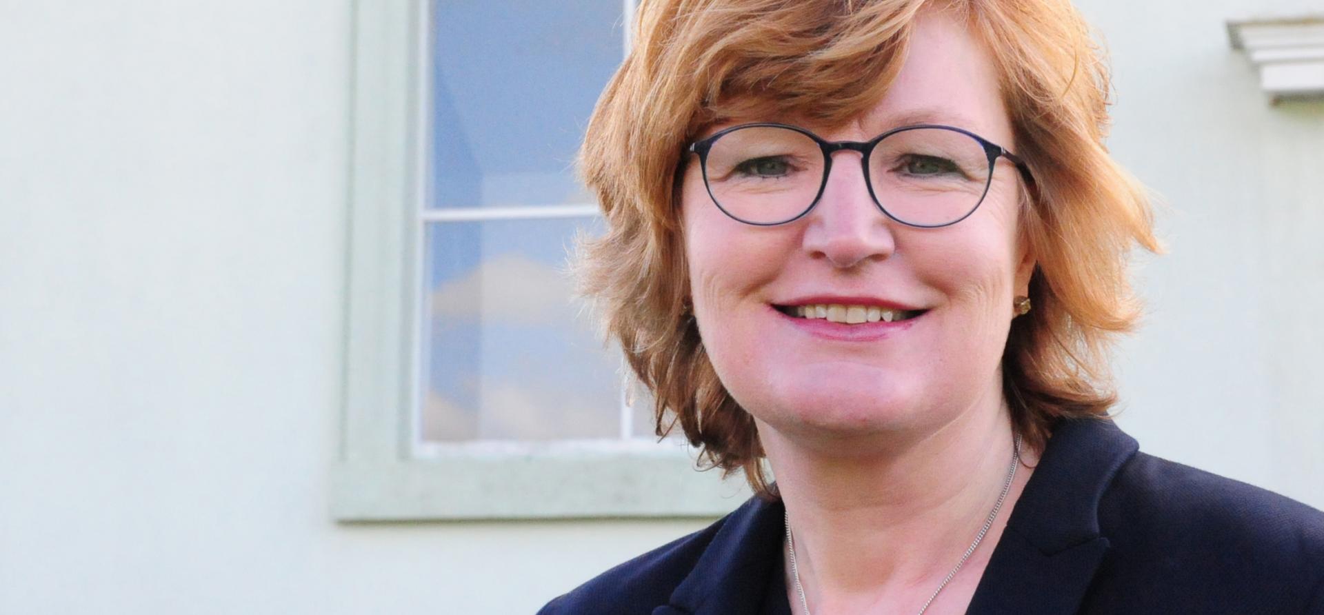 Beti-Wyn James 202.jpg