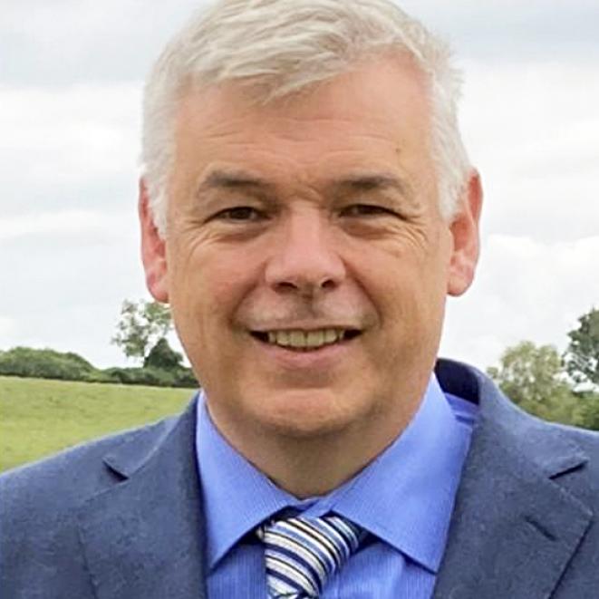 Llun 1 Sefydlu Parchg Heini Jones.jpg