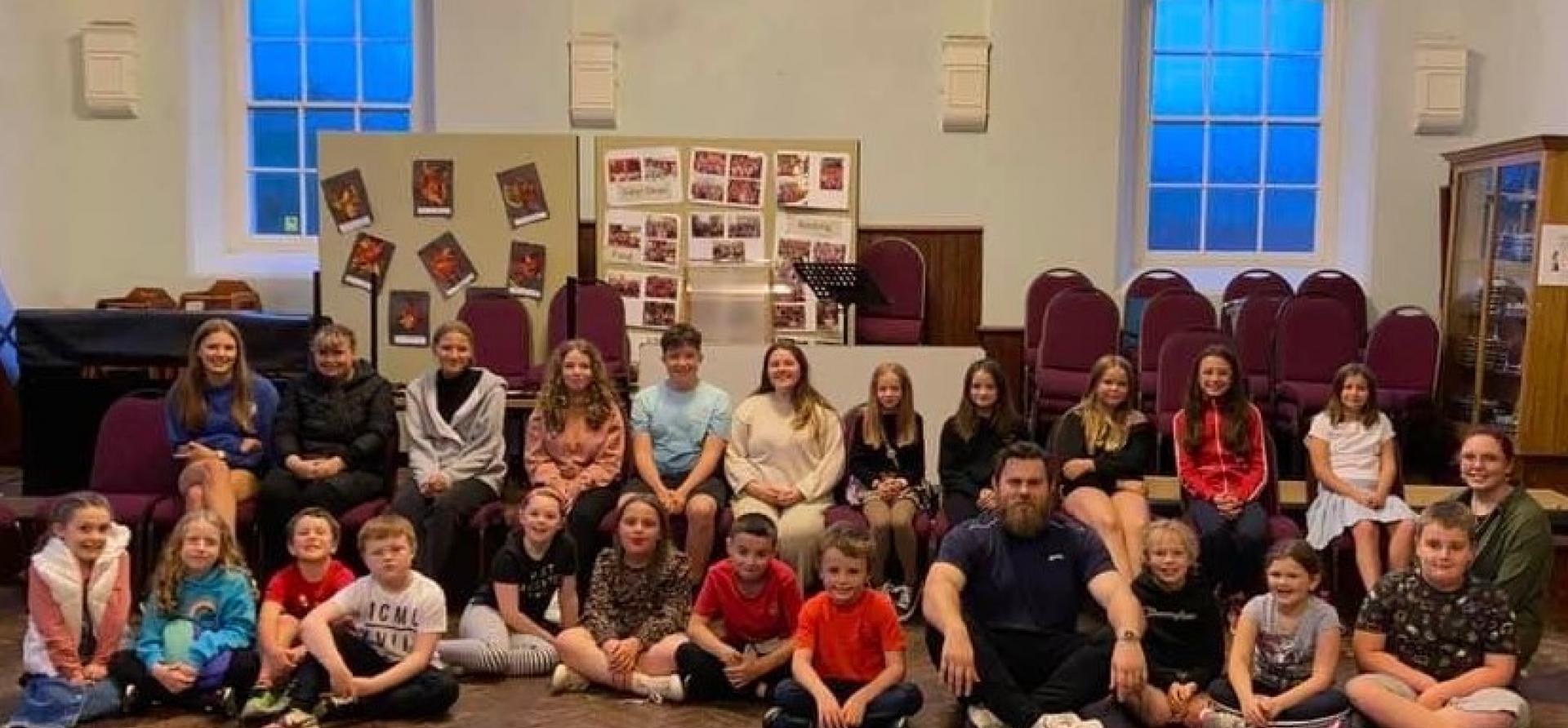 424 Hope-Siloh - plant a phobl ifanc.JPG