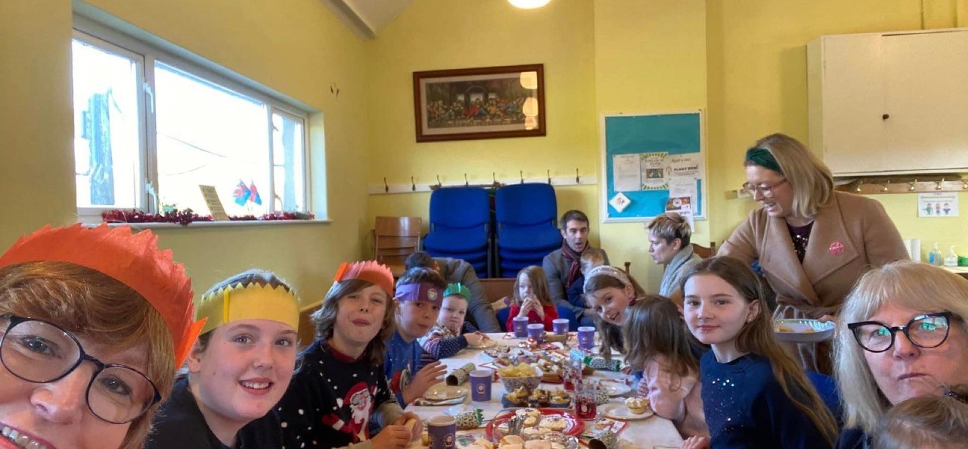 336 Cana Bancyfelin parti.jpg