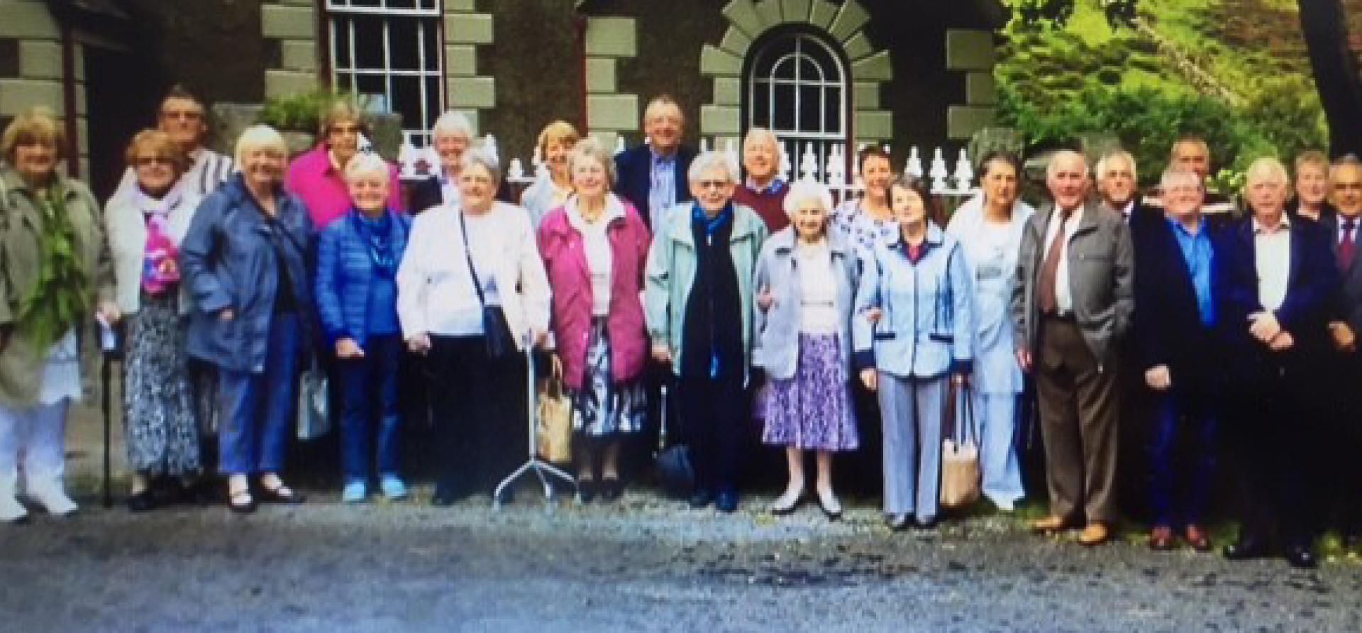 244 Ebeneser Rhos-meirch - y criw.jpg