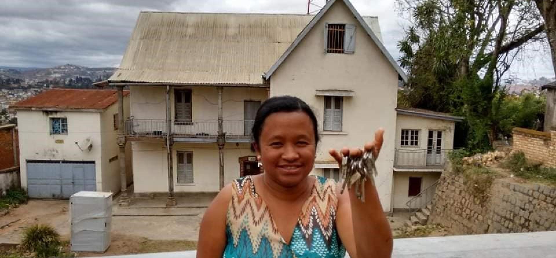 Hanta ac allweddi AAF.jpg