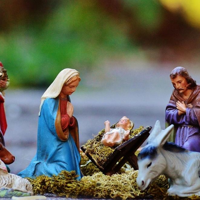 christmas-crib-figures-g9c16c7181_1920.jpg